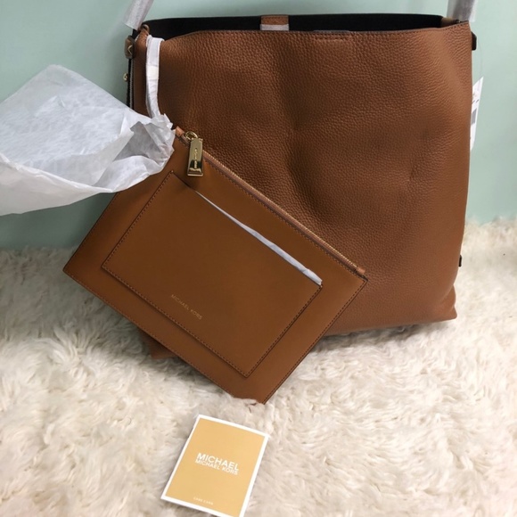 Michael Kors Griffen Large Hobo Shoulder Bag - Picture 4 of 13